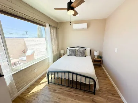 Cozy & Comfortable Toronja Apartment Отели рядом с достопримечательностью «Old Pueblo Pediatrics»