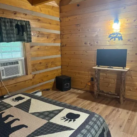 Charming 3-Bedroom 5 Bed Hottub Cabin WiFi in Scenic Seneca Rocks West Virginia Отели в г. Пендлтон