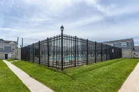 Spacious, recently renovated centrally located condo with pool and parking