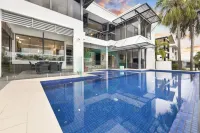 Zenlux Waterfront Mansion Infinity Pool Cinema - Gym