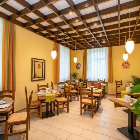 Schwert Отели в г. Кель