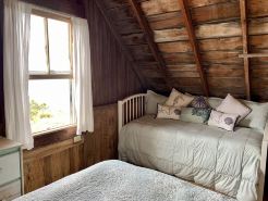 Cottage #11 - Spectacular views of Cape Cod Bay on a private association beach!