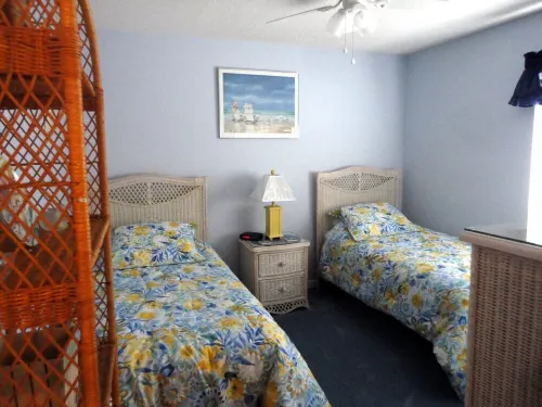 Vacation at a Cozy Oceanfront Beach Getaway - 2-Sterne