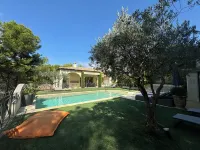 Architect's villa in Luberon pine forest 10 pers - piscina