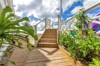 Maho Beach House - Spacious 1 Bedroom Suite