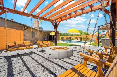 Sleeps 20! Pool, Basketball, Golf  Dream Resort