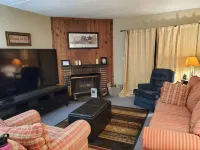 Cozy Ski Condo next to MT Snow with Mountain Views