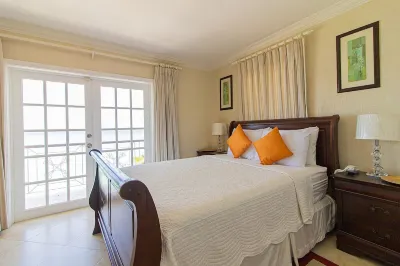 New West Coast Villa Hotels in 