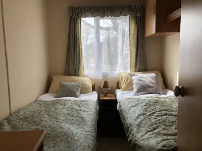 Static Caravan with Decking porch, Quiet and Remote, with car parking. Hotel di 