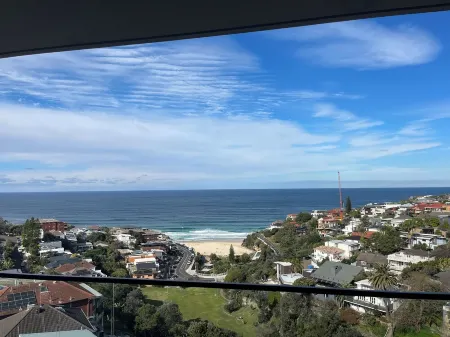 Amazing Beach Views from 5th Floor Apartment Отели рядом с достопримечательностью «Тамарама Бич»