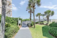 Ocean Breeze - With amazing pool and steps away from private beach