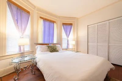 Charming 3 bedroom 호워스 공원 주변 호텔
