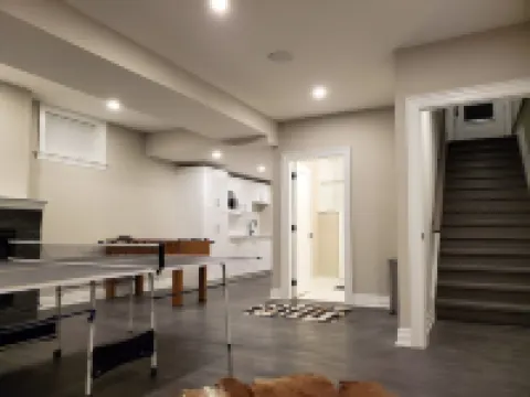 Luxury Custom Built Townhome Muskoka 佈雷斯橋酒店