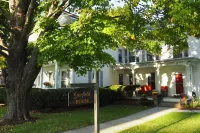 Elegant 19th Century New England 2BR vacation rental at Garfield House