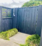 STUDIO 22 . 5 minute walk to sand.