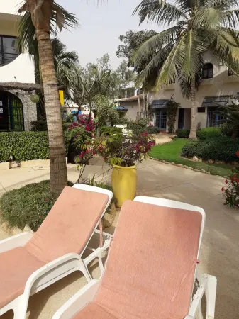 Apartment à Saly (premier floor / first floor) à res. Natangue 1 Отели в г. Сали