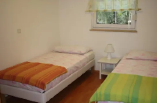 4 +2 pers. FREE Wi-Fi, AIR, & GARDEN GRILL, FAMILY FRIENDLY