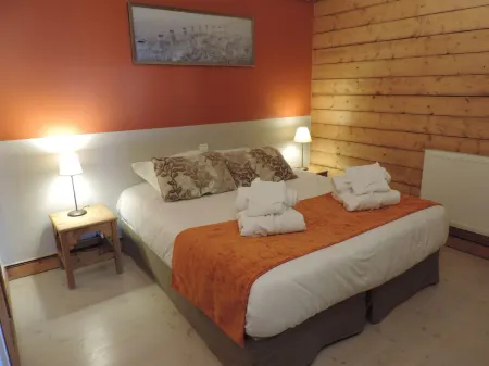 La Plagne Premuim appt 8 people - swimming pool Отели в г. Эм