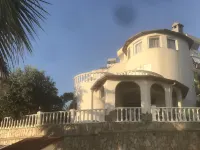 4+4 Villa Private Pool in Avsallar around 10 mins walk to town and beach.