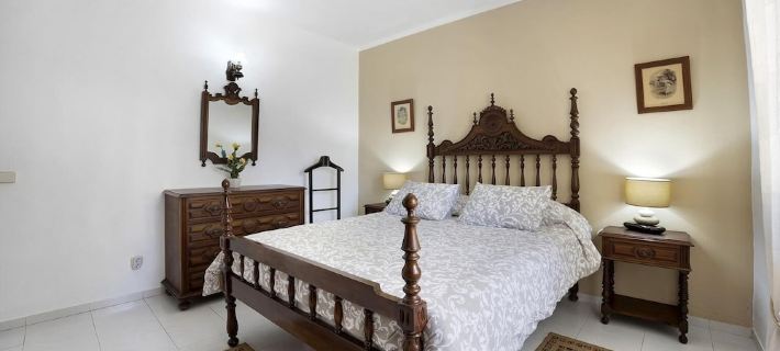 Large private villa, saltwater pool, great holiday in the Algarve Hotels in Lagoa