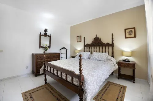 Large private villa, saltwater pool, great holiday in the Algarve