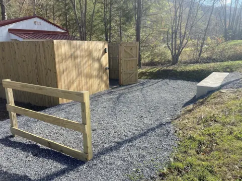 Cozy Cabin by the Creek