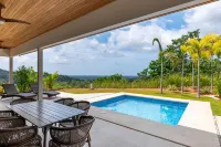 Modern mountain side villa with stunning ocean view. 20 minutes to the beach! Hotels in Ciudad Cortes