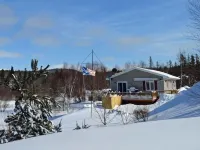 !!Hot Tub!! - Edge of Gros Morne Park - Explorers, family & Snowmobilers home Các khách sạn ở Division No. 9 Subd. A