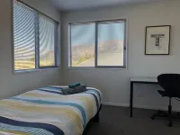 The Art House, Wanaka - Contemporary holiday house