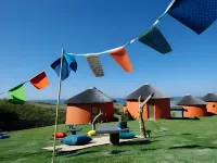 Swell Eco Lodge - parking
