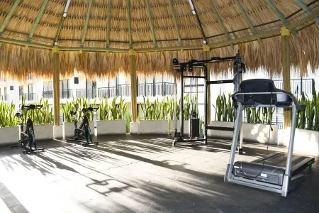 Sleek 3BR Urban Escape Отели рядом с достопримечательностью «MONTAÑA ESCONDIDA GLAMPING»