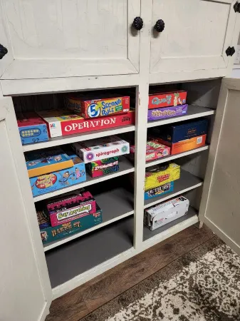 Relaxing retreat within miles from various activities