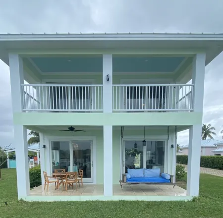 3 BR sleeps 10 WATER FRONT w BOAT SLIP + FABULOUS POOL