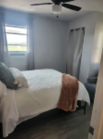 Charming 2-bedroom cottage with WiFi and AC in serene Grafton 格拉夫頓酒店