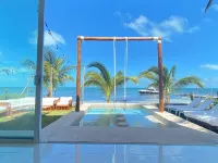 Beachfront Villa Luna: 2 Pools, tennis court, chef and 5-bedrooms w/ great views