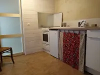 Studio with breathtaking views, nearby hiking and swimming trails