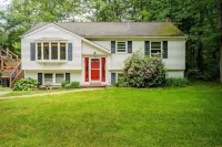 Scarborough Sanctuary-Cozy retreat close to all local attractions. Hotels near Cabela's