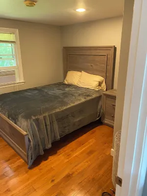 Condo in Falmouth with access to the secluded flax pond and a built in pool.