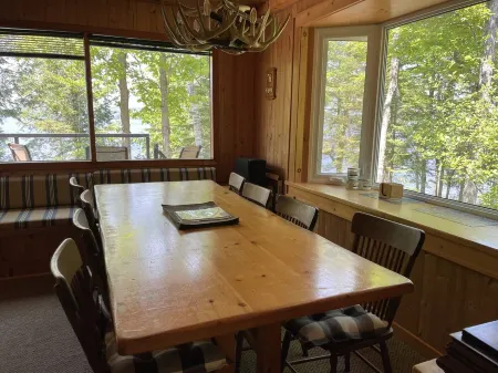 Muskoka cottage on Penlake.  The perfect getaway surrounded by trees and nature.