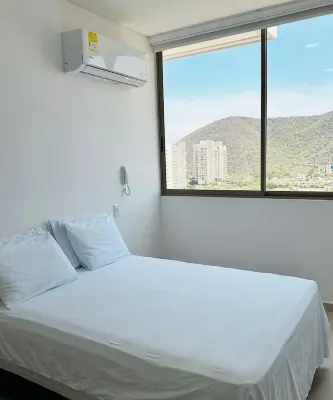 Luxury 3 Bed Apartment with private beach and beach views - Samaria Beach Club