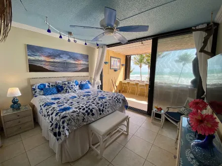 PARADISE IN PALMAS! OCEAN FRONT! SLEEPS up to 6 GUESTS! GORGEOUS!