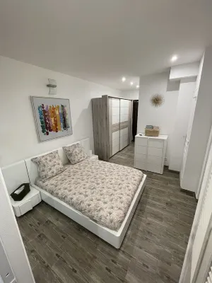 Pretty F3 50 mt from the sea Hotels near Plage du Roncu