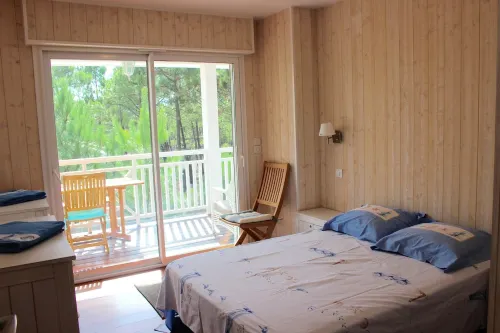 Villa  Carcans Plage 4 A 12 Personnes - Piscine 27° Borne Auto Wifi
