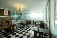 Kenikar Raintree Resort Chumphon - 朝食