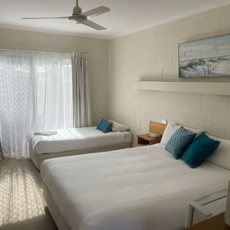 Corlette Palms Motor Inn