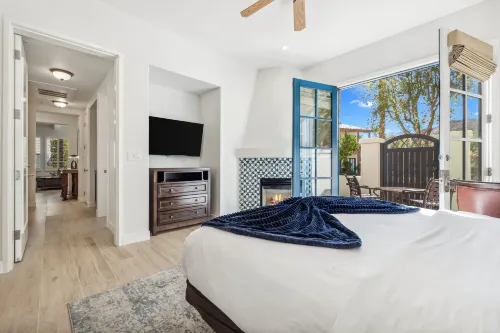 Tradition 3 Bedrooms T21 by RedAwning