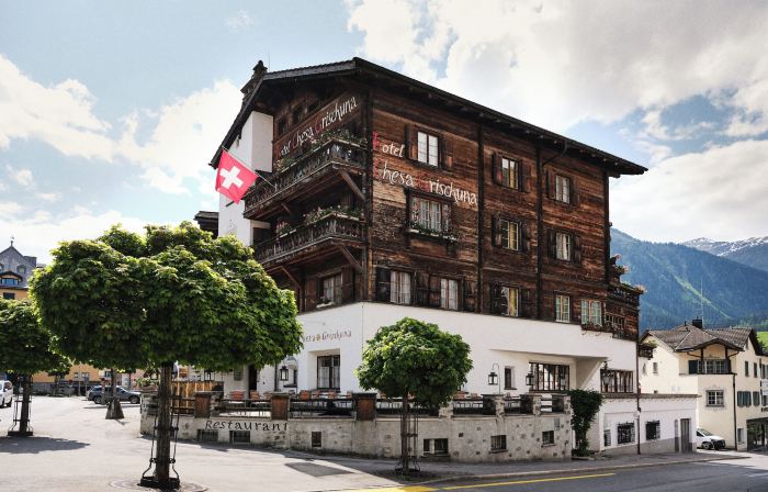 Hotel Chesa Grischuna