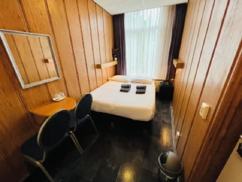 Hotel Sharm Hotels near وستركيرك