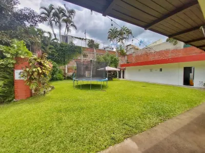 Suites & Apartments San Benito - Zona Rosa Hotels in 