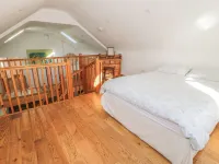 Beudy Bach Hotels in Llangoed